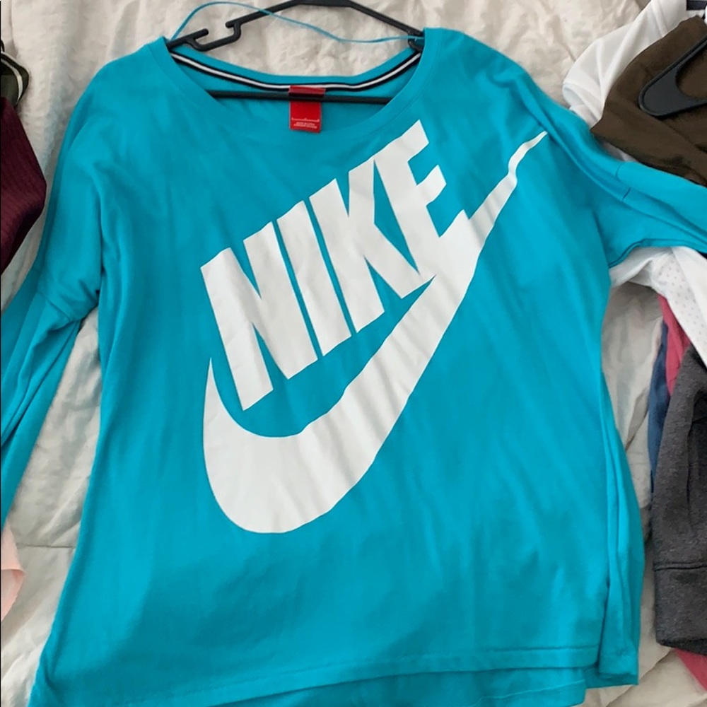 Women’s Nike long sleeve